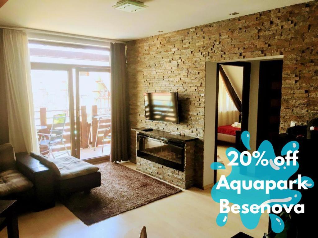 Appartamento 325 *